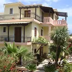 Philippos Aparthotel 2*