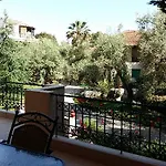 Aparthotel Philippos