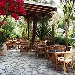 Philippos Aparthotel 2*