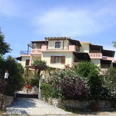 Philippos アパートホテル ニキアナ