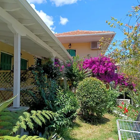 Philippos アパートホテル