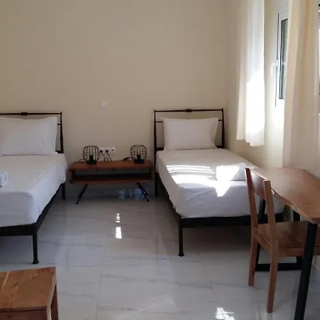 Philippos Aparthotel Nikiana