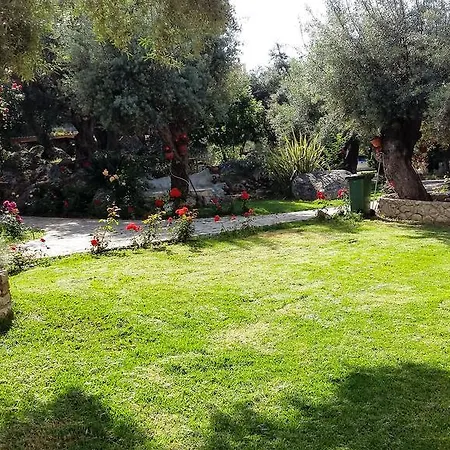 מלון דירות Philippos