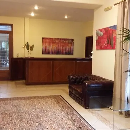 アパートホテル Philippos