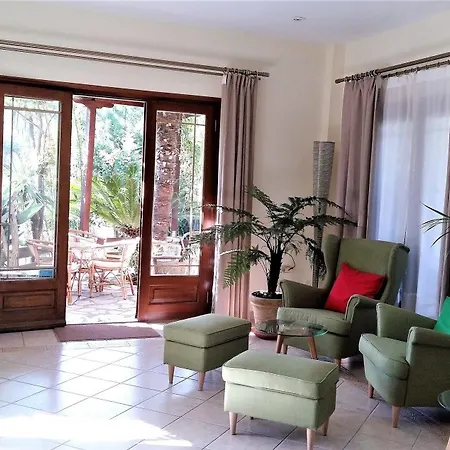 Philippos アパートホテル ニキアナ