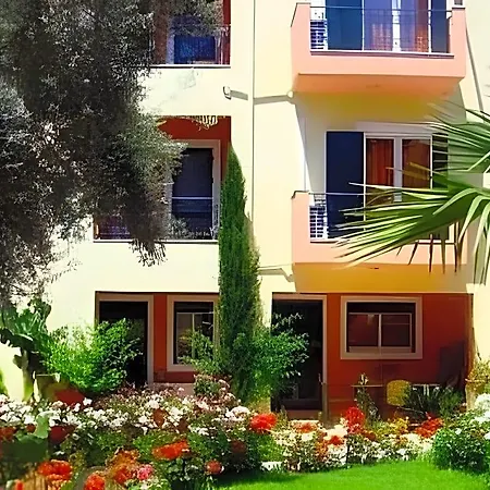 Philippos Aparthotel