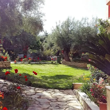Hotel apartamentowy Philippos 2*