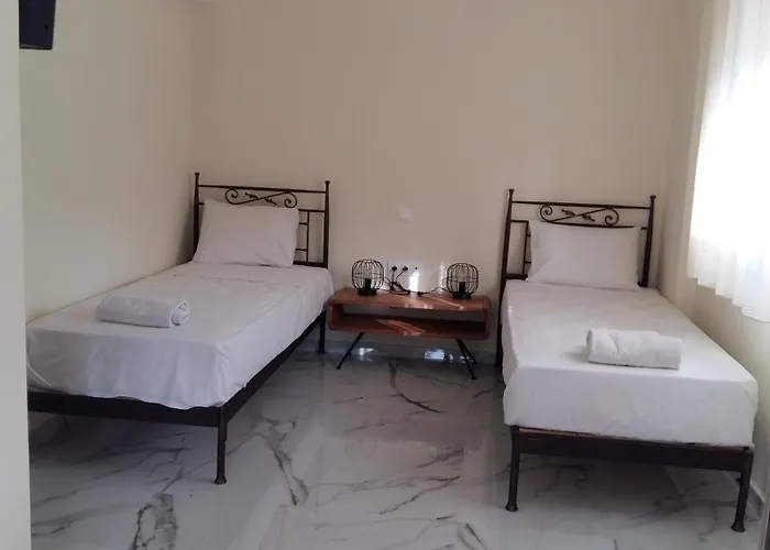Philippos Aparthotel 2*